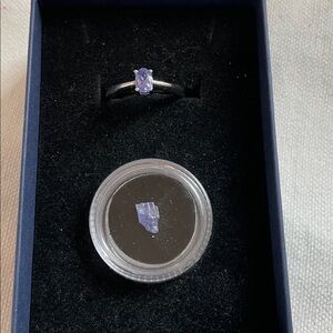 Elegant Tanzanite Blue and Purple Gemstone Ring Size 8 & Roughcut material.